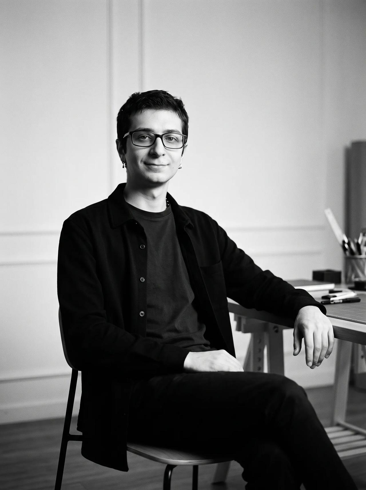 Studio portrait of Sed Rakhshani, Sales and Client Success Manager at Utopia 360 Studio